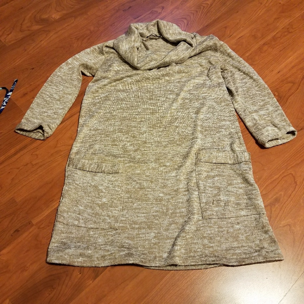 Caralase sweater top